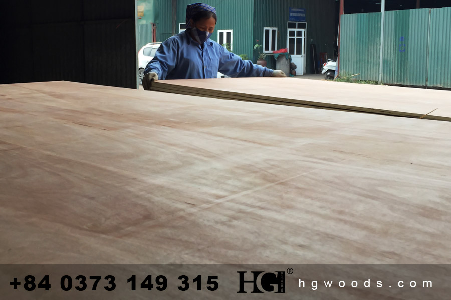 Pencil Cedar Packing Plywood